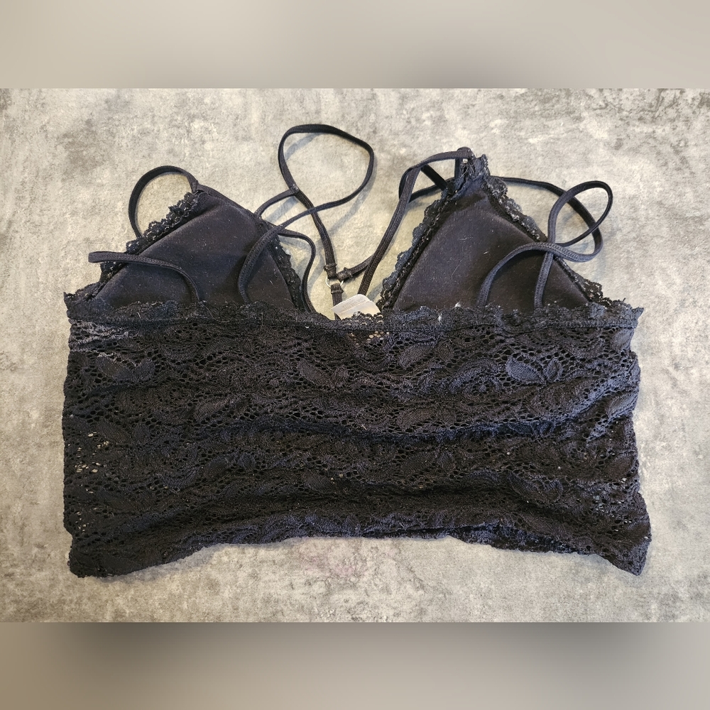 Dynamic Lace Bralet - Picture 2 of 11